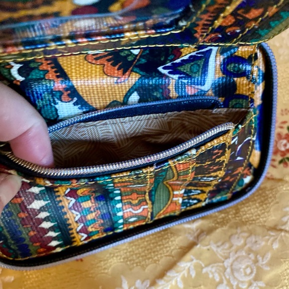 💥Sakroots Crossbody Wallet/Phone Case💥 NWOT - Picture 7 of 9